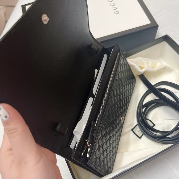 Sell my Gucci woc bought for 6months and haven’t used it - Picture 2 of 6